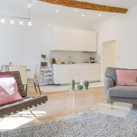 St Jobis - Charmant Appartement, Moderne Et Refait A Neuf, Vieux-Nisa Exterior foto