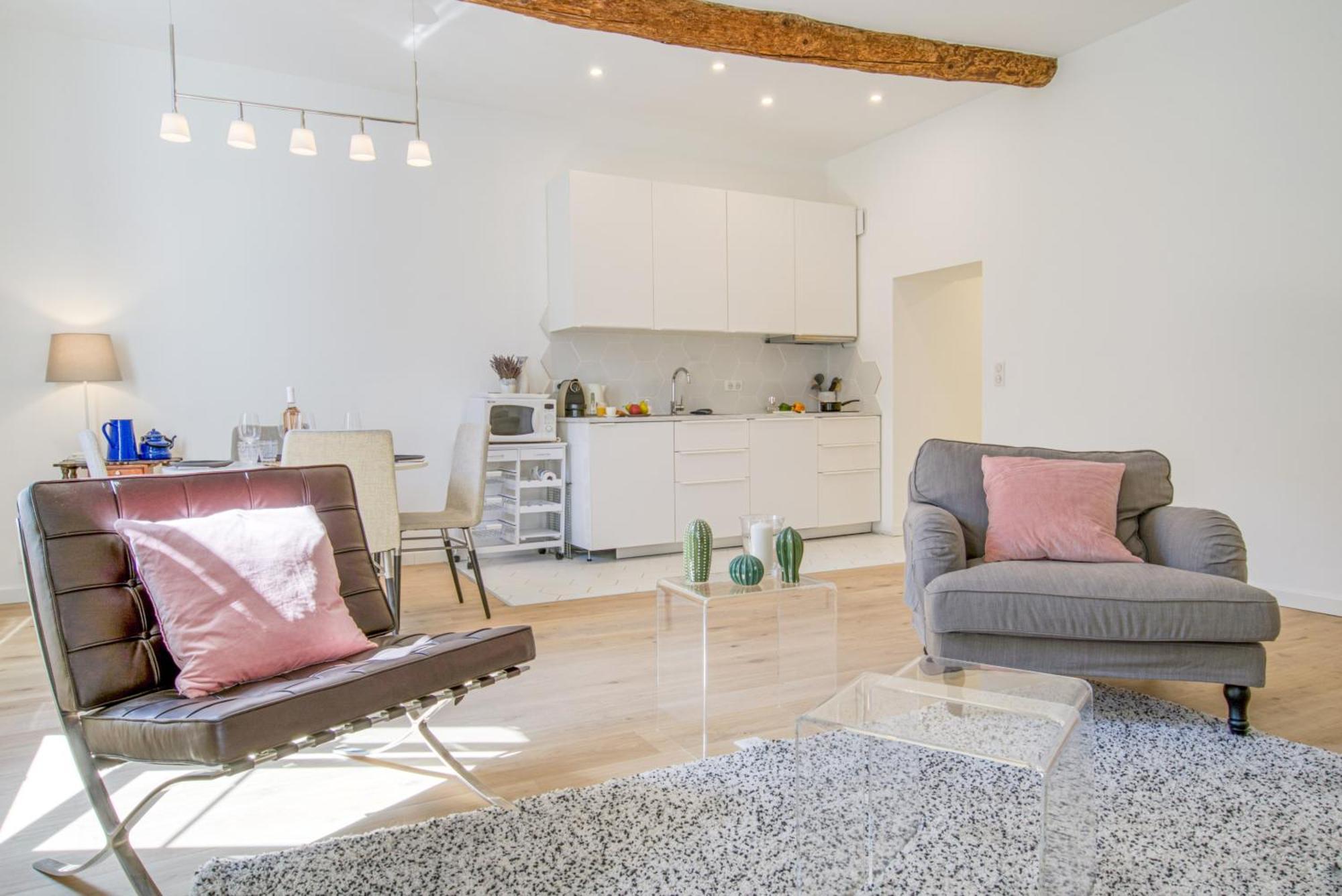 St Jobis - Charmant Appartement, Moderne Et Refait A Neuf, Vieux-Nisa Exterior foto