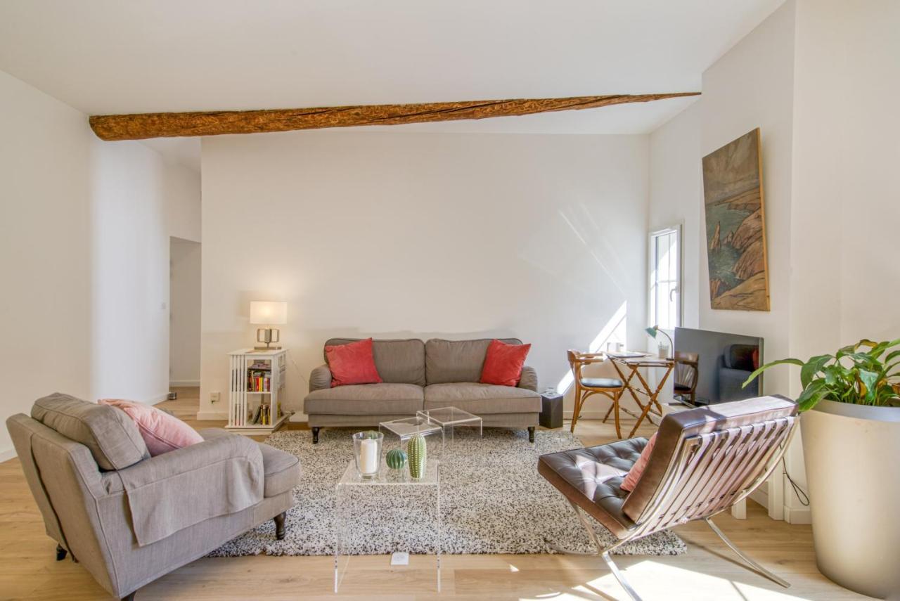 St Jobis - Charmant Appartement, Moderne Et Refait A Neuf, Vieux-Nisa Exterior foto